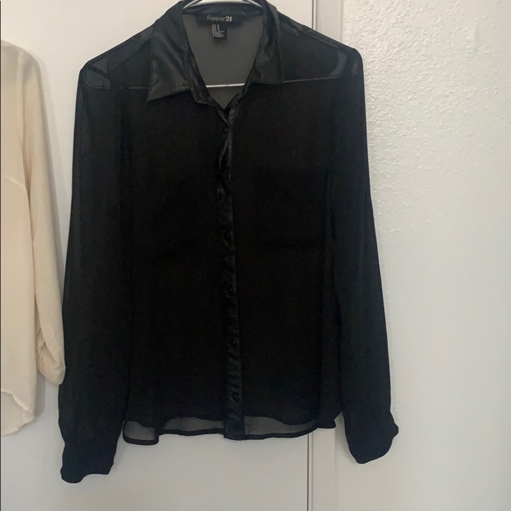 Blouse bundle - Picture 3 of 3